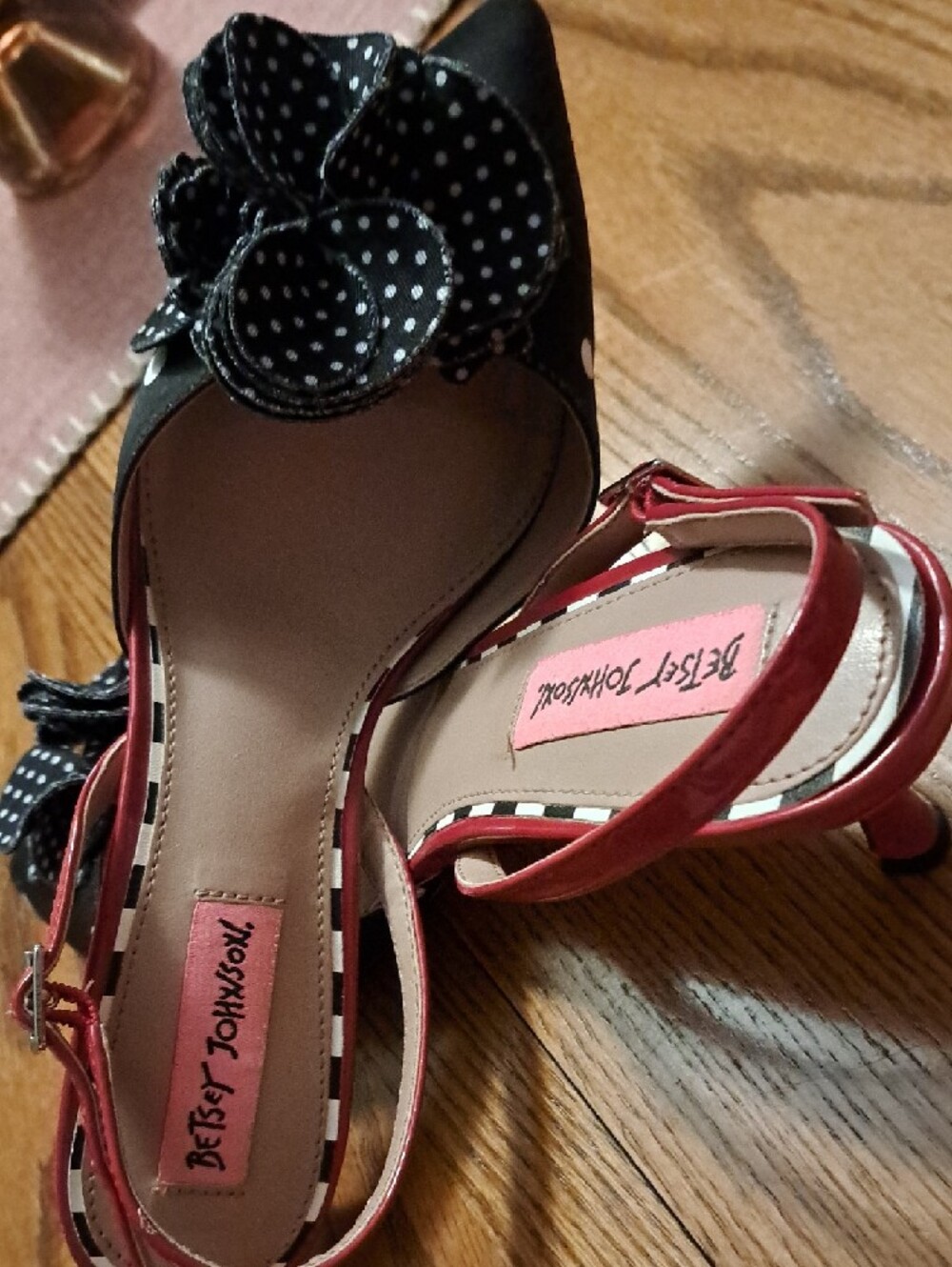 Betsey Johnson Black Polka Dot Floral Slingback Heels with Pink Accents - Picture 3 of 5